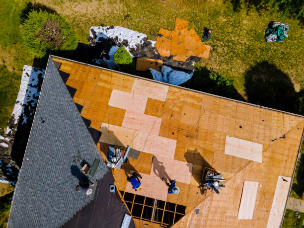 Quick and Trustworthy Emergency Roof Repair Services in Leavittsburg, OH