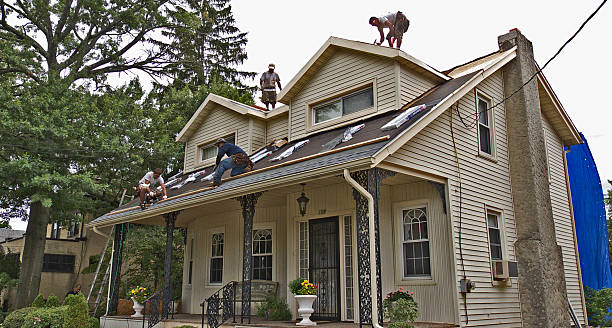Best Affordable Roofing Company  in Leavittsburg, OH